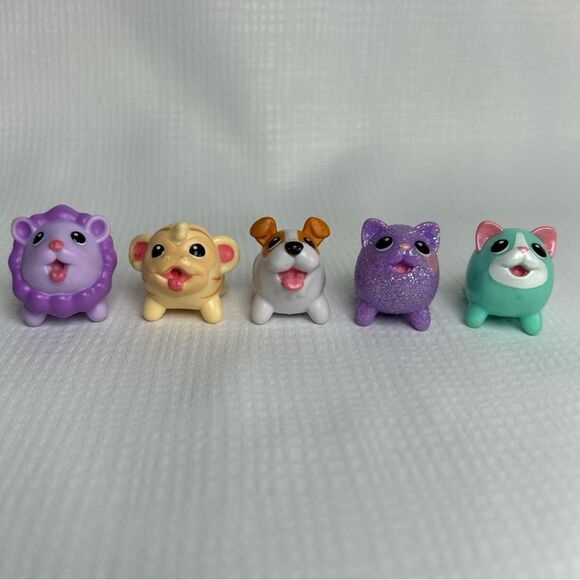 Spin Master Chubby Puppies & Friends 11 Mini Pets 1” Figure Toy Lot - Picture 2 of 9